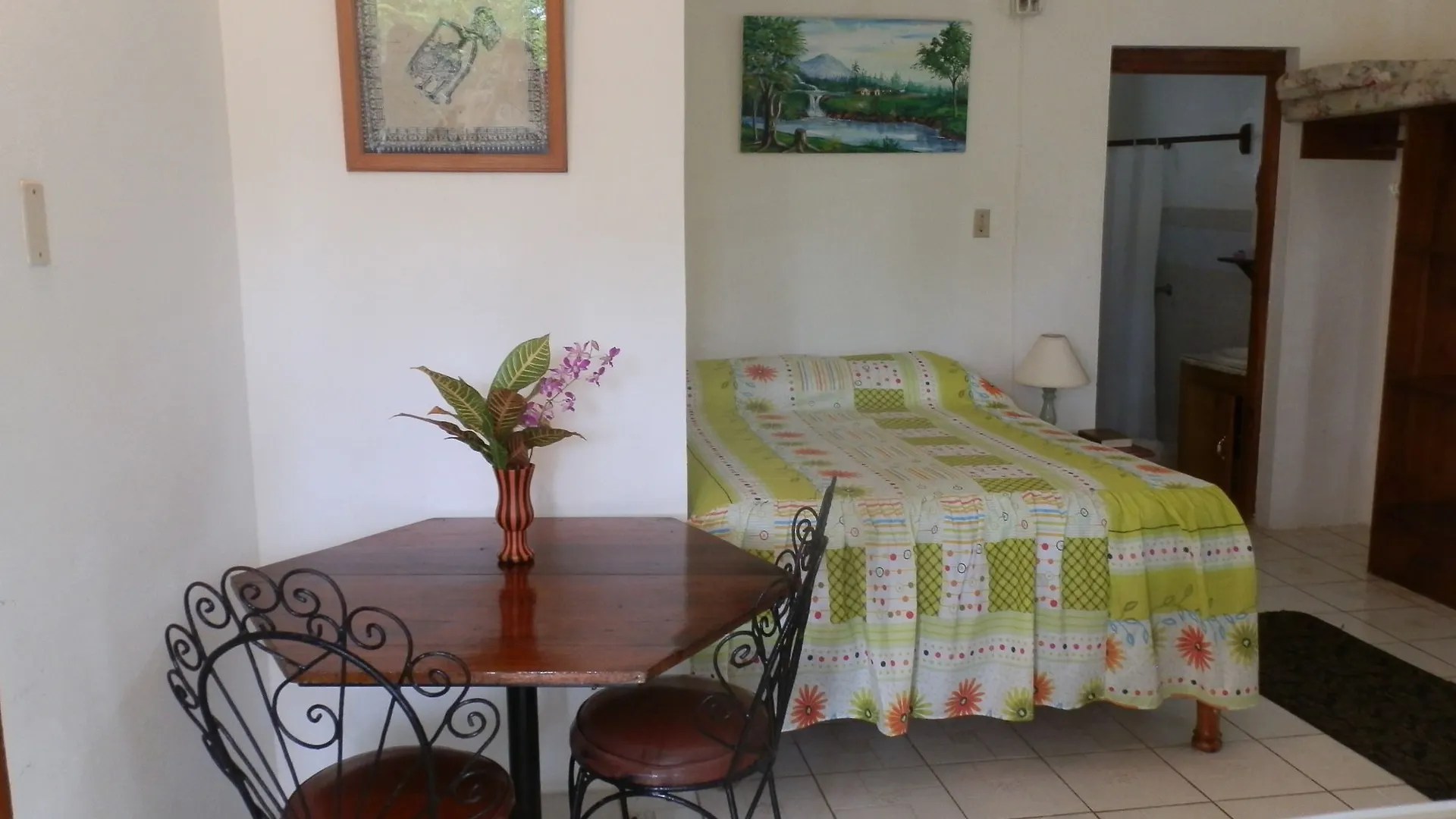 Cottages At Yoga Center Negril 2*,